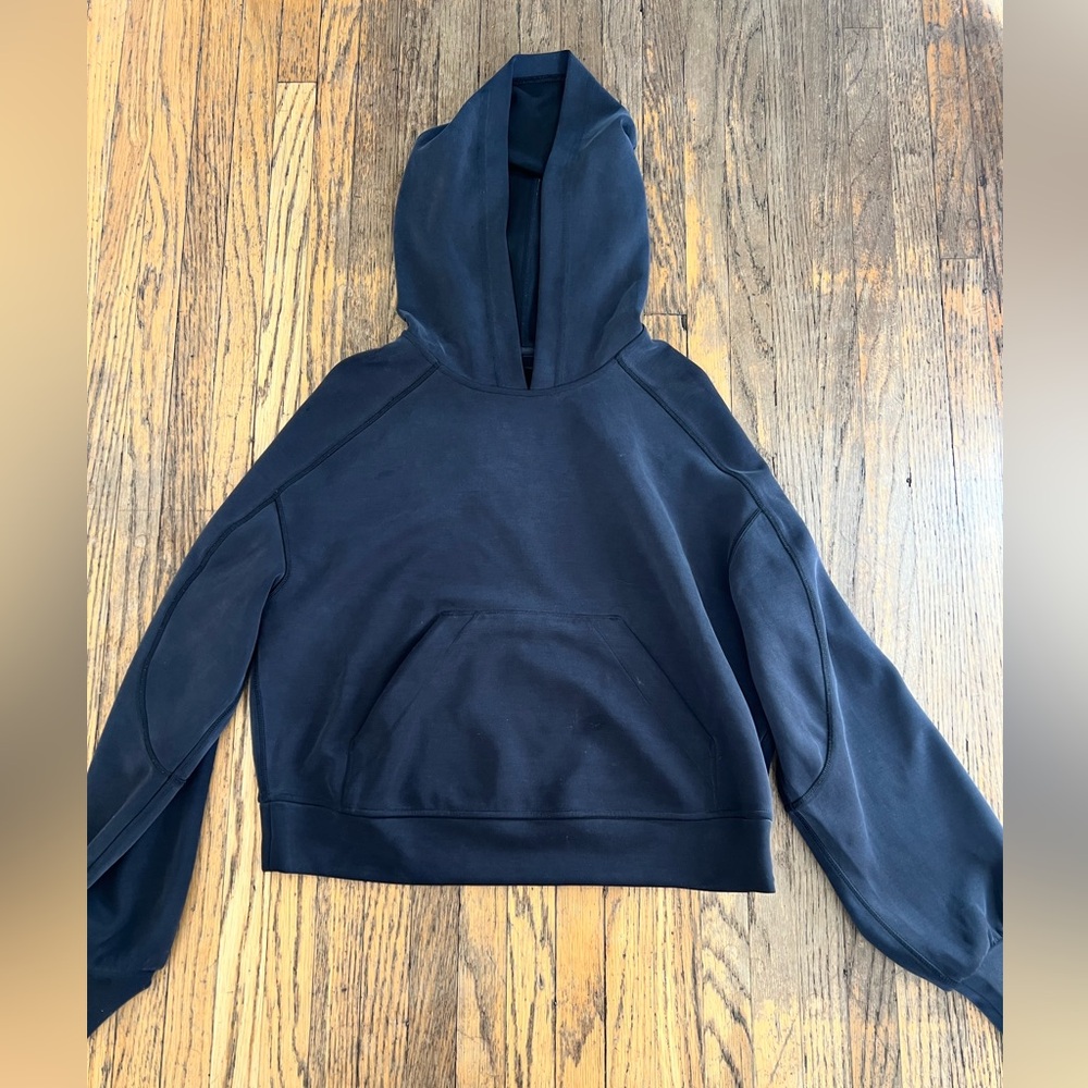 Lululemon Black Sweatshirt with hood